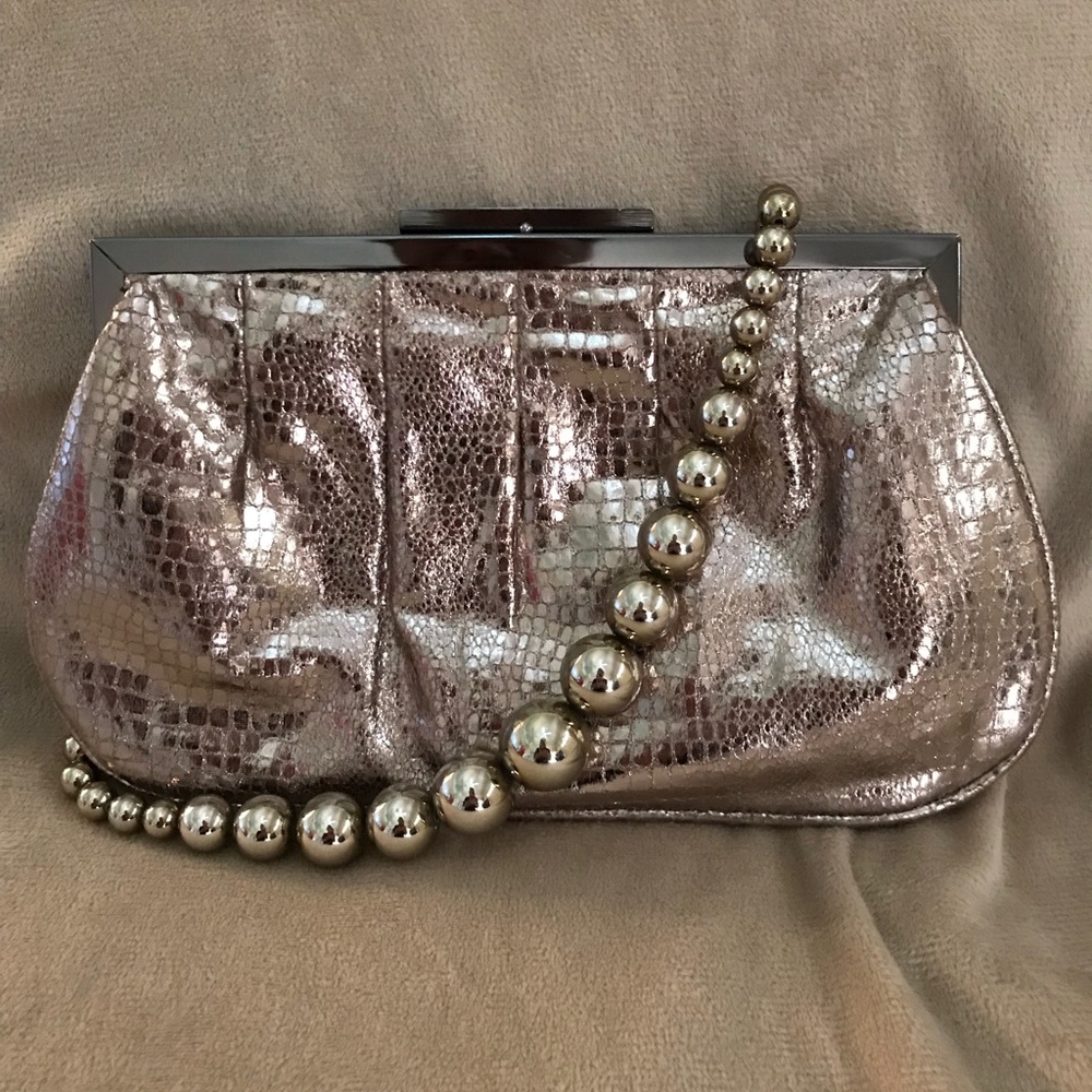 ALDO CLUTCH